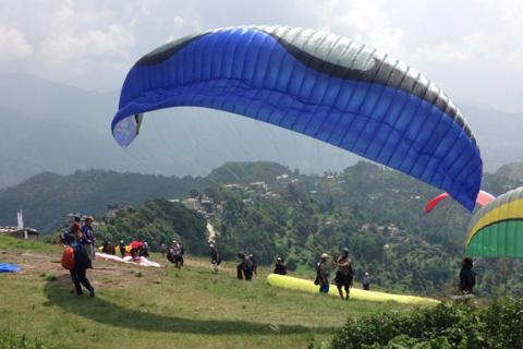 Paragliding Trip with River Rafting