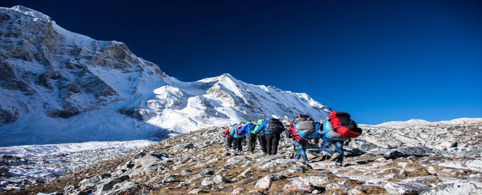 Manasalu Larke pass trekking