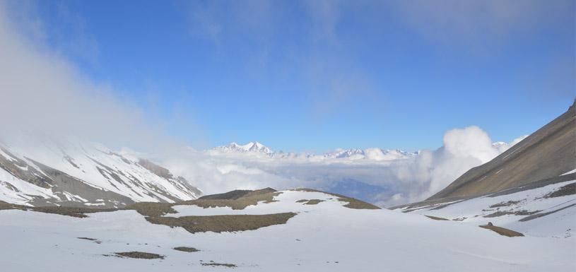 Beautiful view of Annapurna mountains 