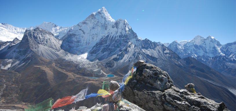 View of sky touching Everest family from Gokyo valley