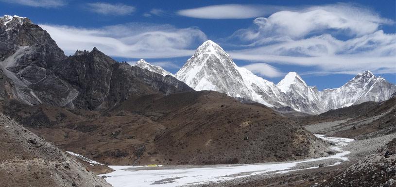 Way to Khumbu Glacier