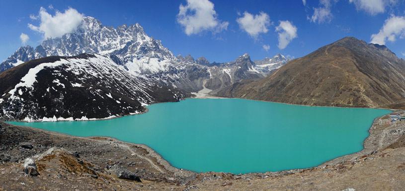 Beautiful Gokyo Lake