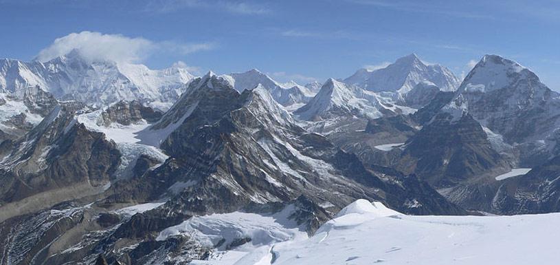 Stunning view of mountains around Mera Peak