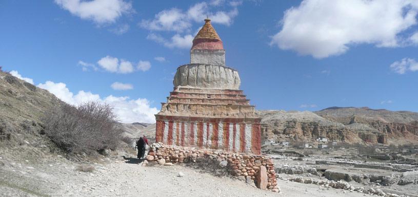 Buddhist stupa near Lo-Mangthang